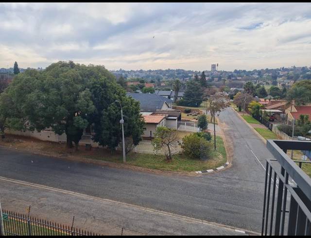 1 BEDROOM PROPERTY TO RENT IN FLORIDA PARK